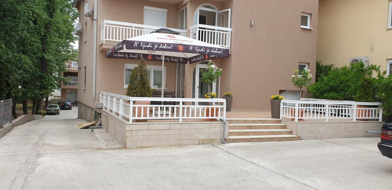 Pansion Matija Bed & Breakfast Medjugorje Exterior photo