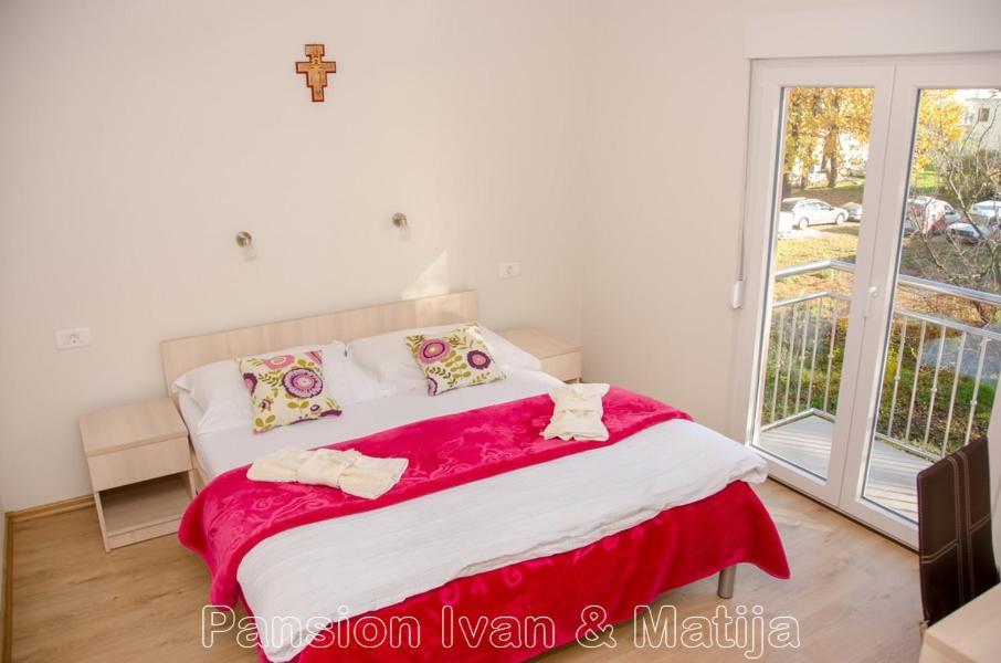 Pansion Matija Bed & Breakfast Medjugorje Exterior photo